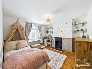 Bedroom 3- click for photo gallery